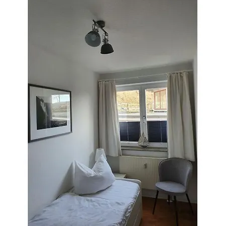 Nice Holiday With Swimming Pool Holiday home Sellin (Rugen)